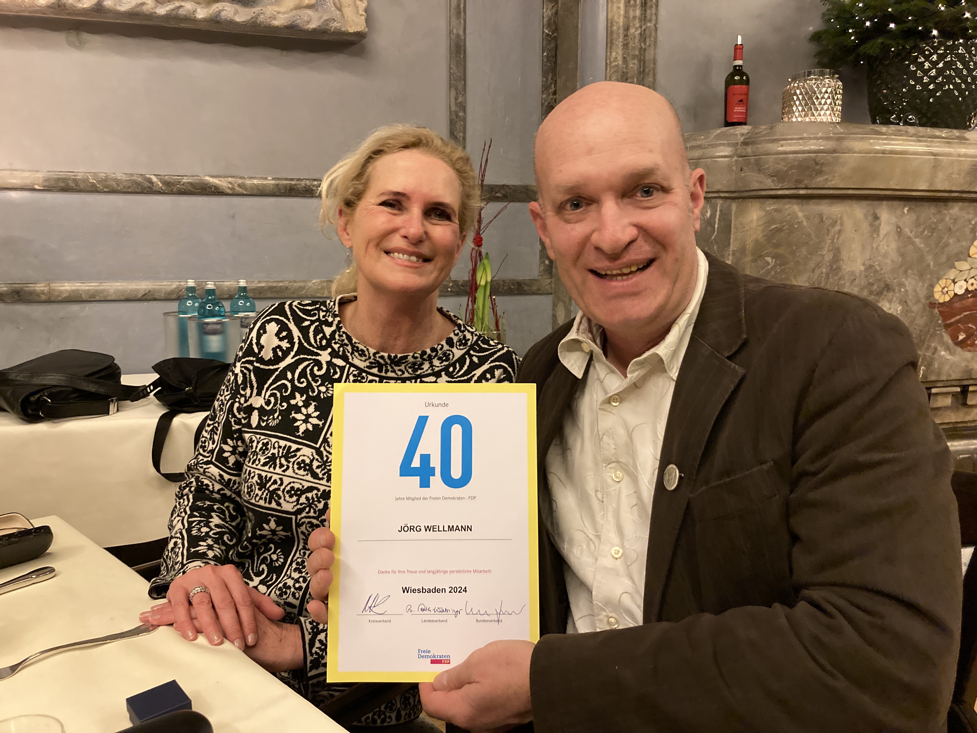 Jörg Wellmann von der FDP Zimmern-Roßdorf mit Martina Weigelt, Stellvertretende OV-Vorsitzende.